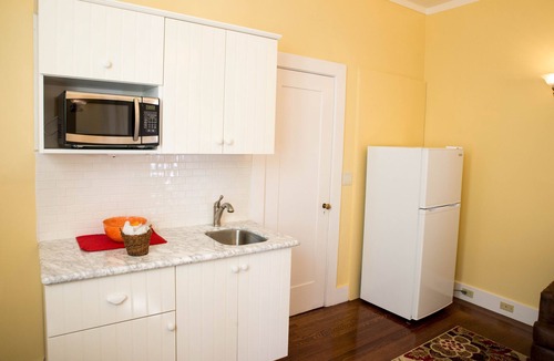 Claremont Cottage | Luxury Studio in Exclusive Claremont Neighborhood