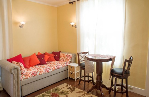 Claremont Cottage | Luxury Studio in Exclusive Claremont Neighborhood