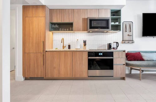 Downtown Miami Apartment | Luxury Studio on 25th Floor Stunning City Views in Downtown Miami