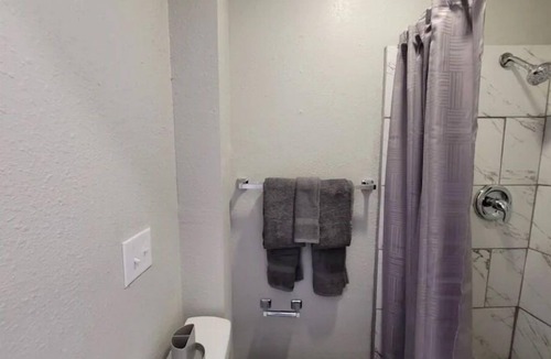 Biggs Field Apartment | Luxury Studio Suite 11
