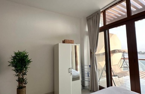 Palm Jumeirah Apartment | Luxury studio with full sea view