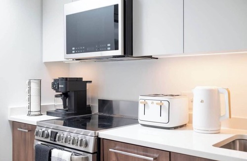 Central Square Apartment | Luxury Studio with King bed Gym near MIT Harvard in Central Square!