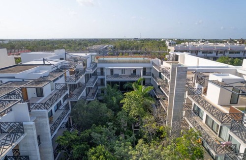 Zama Apartment | Luxury Studio with VIP amenities, with Rooftop Pool & Fitness Center