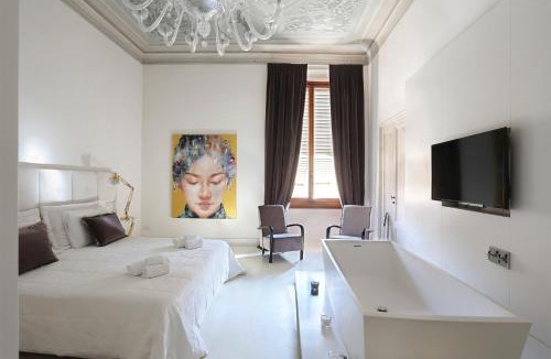 Santa Croce Apartment | LUXURY suite with amazing Terrace in Florence-hosted by Sweetstay