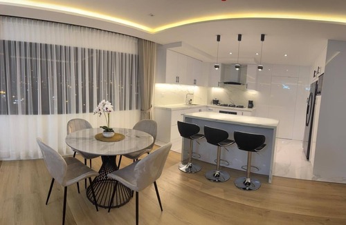 Cuenca Apartment | Luxury Suite with Skyline Views in Exclusive District