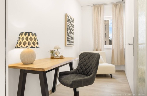 Bad Aibling Apartment | Luxury suite with whirlpool in the center