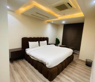 Lahore Cabin | Luxury suites