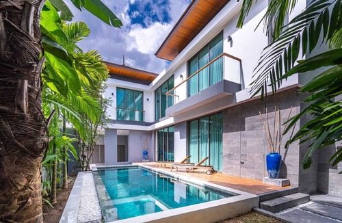 Choeng Thale Villa | Luxury Teak 4BR Private Pool Villa in Bang Tao