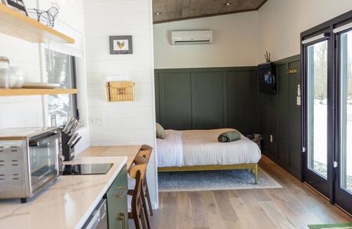 Hood House | Luxury Tiny Home on Large Farm with Mountain & River Views