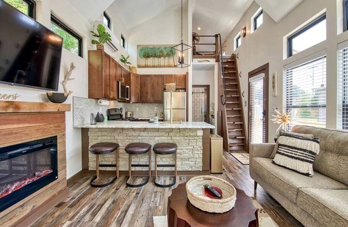 Waynesville Cabin | Luxury Tiny House Only for Adults in North Carolina