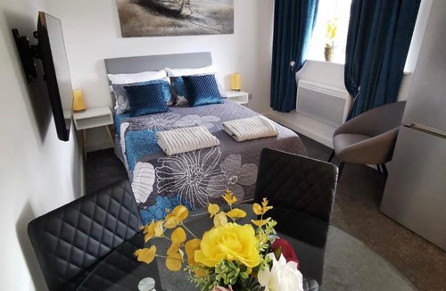 Stevenage Apartment | Luxury Town Center Studio Stevenage