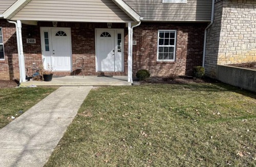 Bloomington Villa | Luxury Townhome #1 - Remodeled Feb 2021