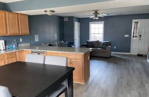 Bloomington Villa | Luxury Townhome #2 - Remodeled Feb 2021