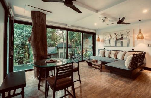 Pengosekan House | Luxury Treehouse, Stunning View, Great Location!