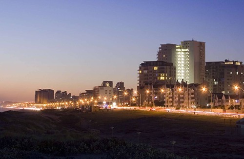 Bloubergstrand Apartment | Luxury Two Bedroom Apartment with Sea View