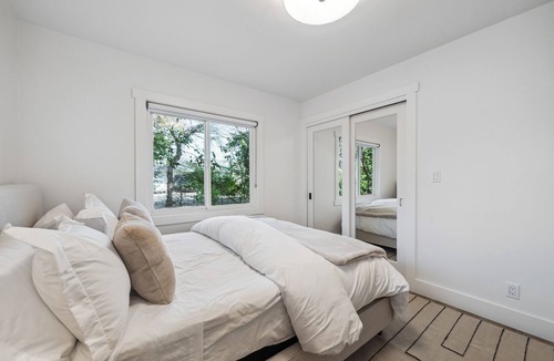 Concord House | Luxury Updated 3 bedroom Concord Home