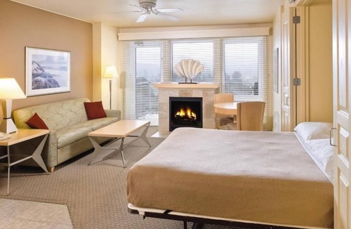 Seaside Gilbert District Resort | Luxury Vacation Condos at Seaside Oceanfront Resort
