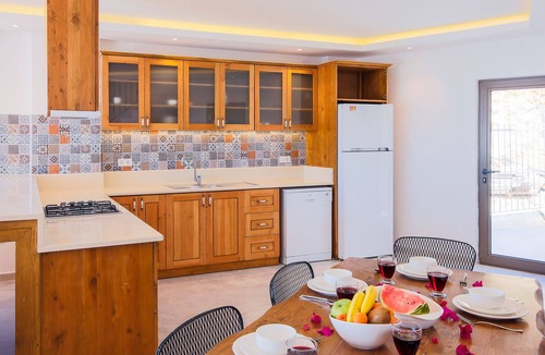 Islamlar Villa | Luxury Valley‑View Escape in Islamlar 3 En‑Suite Jacuzzi Private Pool