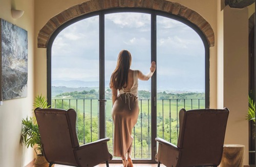 Monte Vibiano Vecchio Villa | Luxury Villa, Breathtaking Views in the Heart of Italy