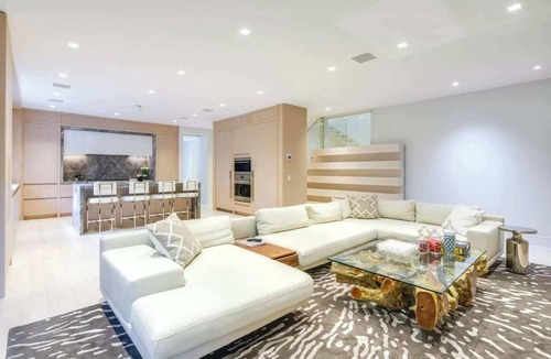 Bridgehampton Apartment | Luxury Villa 7br 7baths with a Private Pool Hamptons
