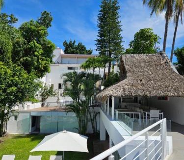 Tequesquitengo Villa | Luxury Villa by the Lake