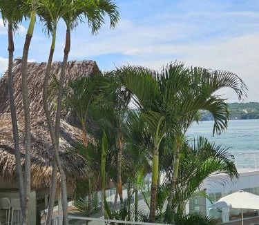 Tequesquitengo Villa | Luxury Villa by the Lake