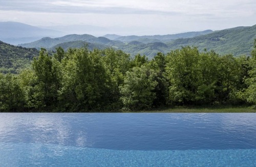 Montelovesco Villa | Luxury Villa for 6 inside a wonderful Estate