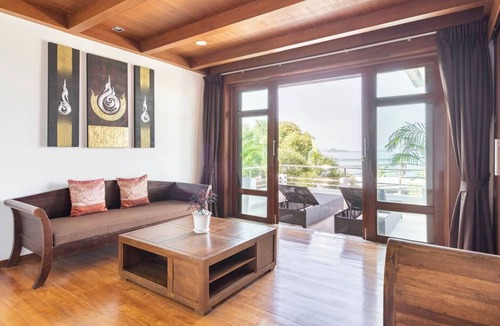 Bophut Villa | Luxury Villa Full SeaView & Waterfront 6-bed Bangrak Best location with SunSet