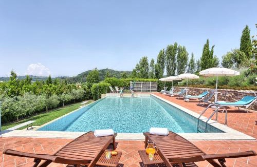 Palaia Villa | Luxury Villa in Tuscany with Pool near Pisa and Florence - Ten Bedrooms 20 pl