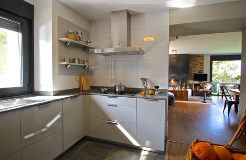 Carballo House | Luxury Villa near the beach with garden and swimming pool