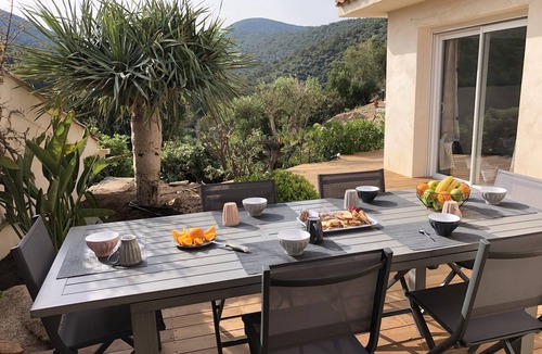 Pinarellu Villa | LUXURY VILLA - PANORAMIC SEA VIEW - BEACHFRONT - SWIMMING POOL & JACUZZI