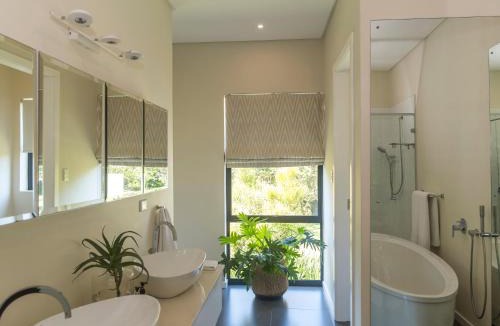 Pennington Villa | Luxury Villa Rainbow, Eden Rock Estate, Pennington