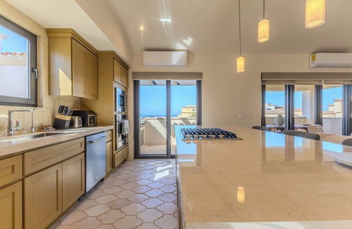 Los Cabos Condo | Luxury villa with privacy and breathtaking views