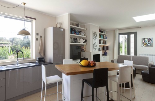 Maruggio Villa | Luxury Villa with private pool, stunning garden, perfect for Families/Kids