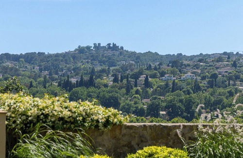 Valbonne Villa | Luxury Villa with Pool, Sauna, BBQ, Gym, AC