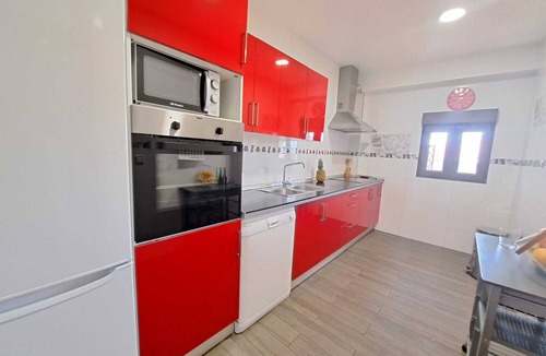 Padul Villa | Luxury villa with private pool, barbecue, free wifi up to 6 people.