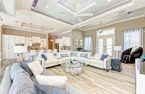 Punta Gorda House | Luxury Waterfront Home with Heated Pool & Hot Tub – Punta Gorda