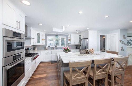 Clinton House | Luxury Waterfront Home-Still some availability for Summer 2026