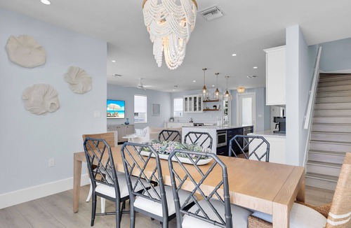 Florida Keys House | Luxury Waterfront Home - Marathon, FL Keys - 5BR, Private Pool, Dock - Sleeps 10