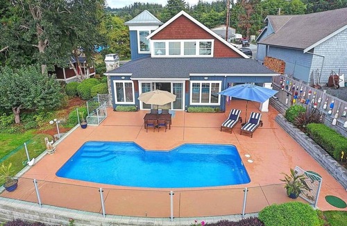 Camano Island House | Luxury Waterfront: Pool, Beach & Theater