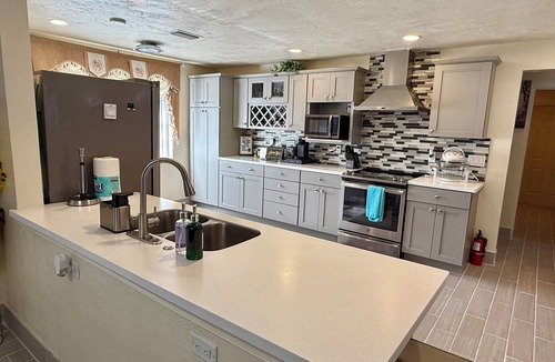 Holly Hill House | Luxury Waterfront Retreat near Daytona Beach
