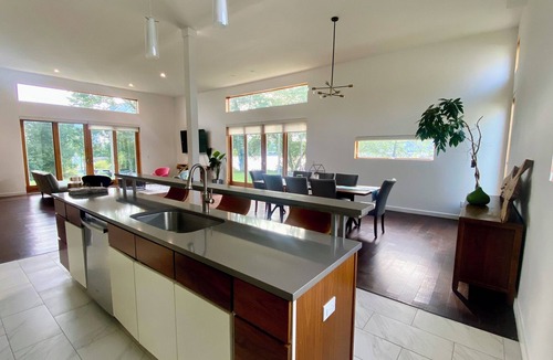 New Rochelle House | Luxury Waterfront Mansion on Long Island Sound