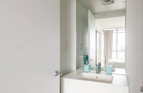 CityPlace Apartment | Luxury WaterFront View & Free Parking