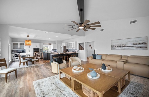 Ono Island House | Luxury Waterfront Villa w/Pool, Hot Tub, Dock & Game Room - Sleeps 28