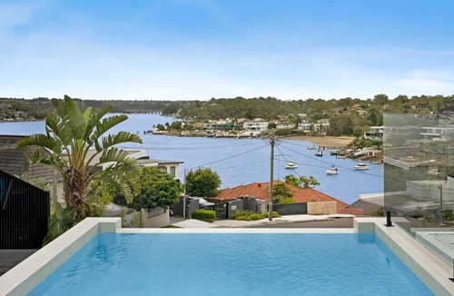 Kyle Bay House | Luxury Waterside Home