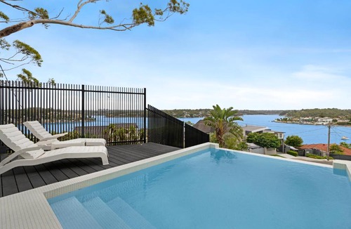 Kyle Bay House | Luxury Waterside Home