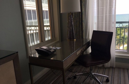 Key Biscayne Condo | Luxury1 bdr oceanfront residential suite in the renovated Ritz Key BIscayne.
