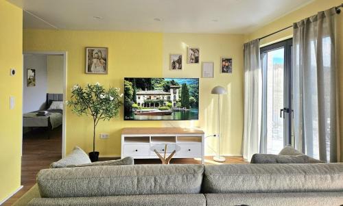 Netphen Apartment | Luxus-Penthouse mit Panorama-View