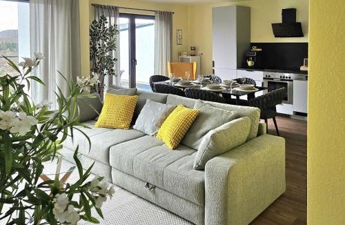 Netphen Apartment | Luxus-Penthouse mit Panorama-View
