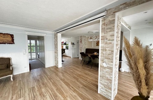 Ebersbach an der Fils Apartment | Luxus Villa 5 Schlafzimmern Sauna privater Pool Großer Garten